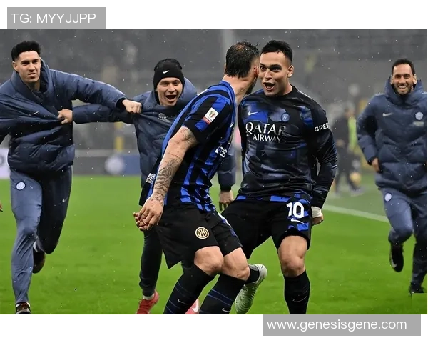 欧冠激战：里昂与那不勒斯0比0平局点球大战引发全场狂欢解析